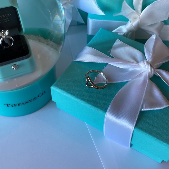 Tiffany & Co. Elsa Peretti Open Heart Ring - Picture 5 of 9